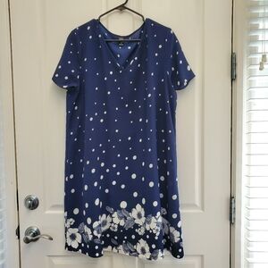 Women's Tunic dress 👗 in Blue and white polkadots and flowers